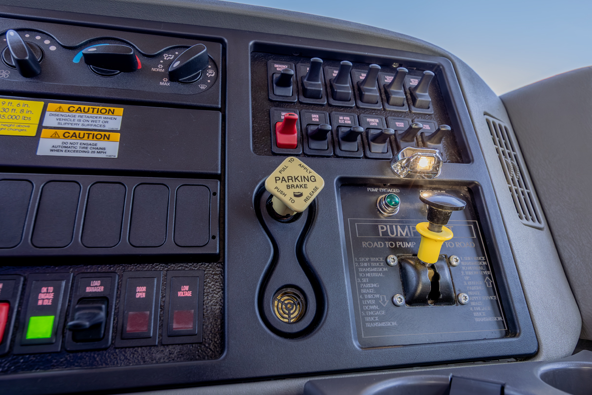 Pierce Contender 2010 - Image 114