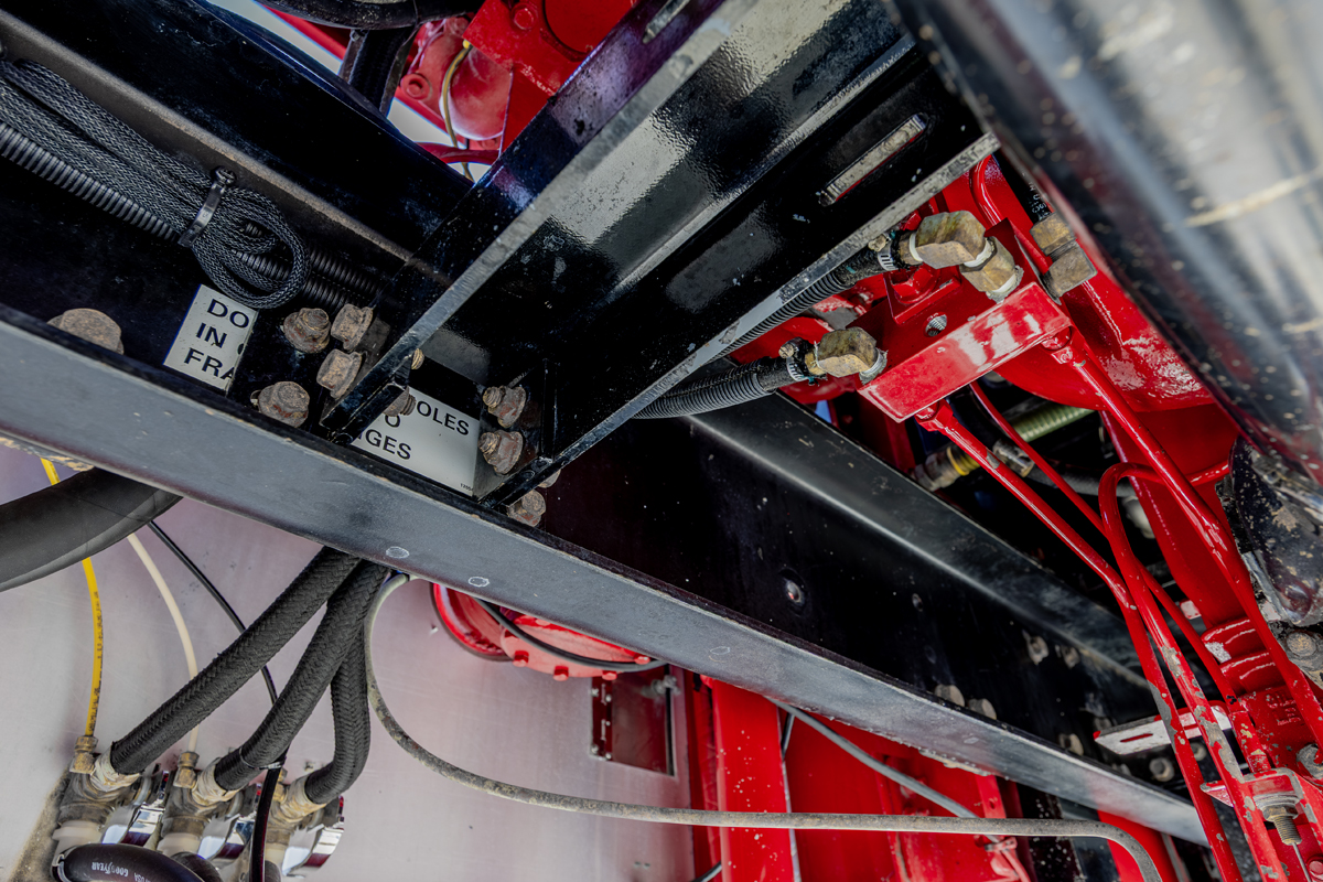 Pierce Contender 2010 - Image 177