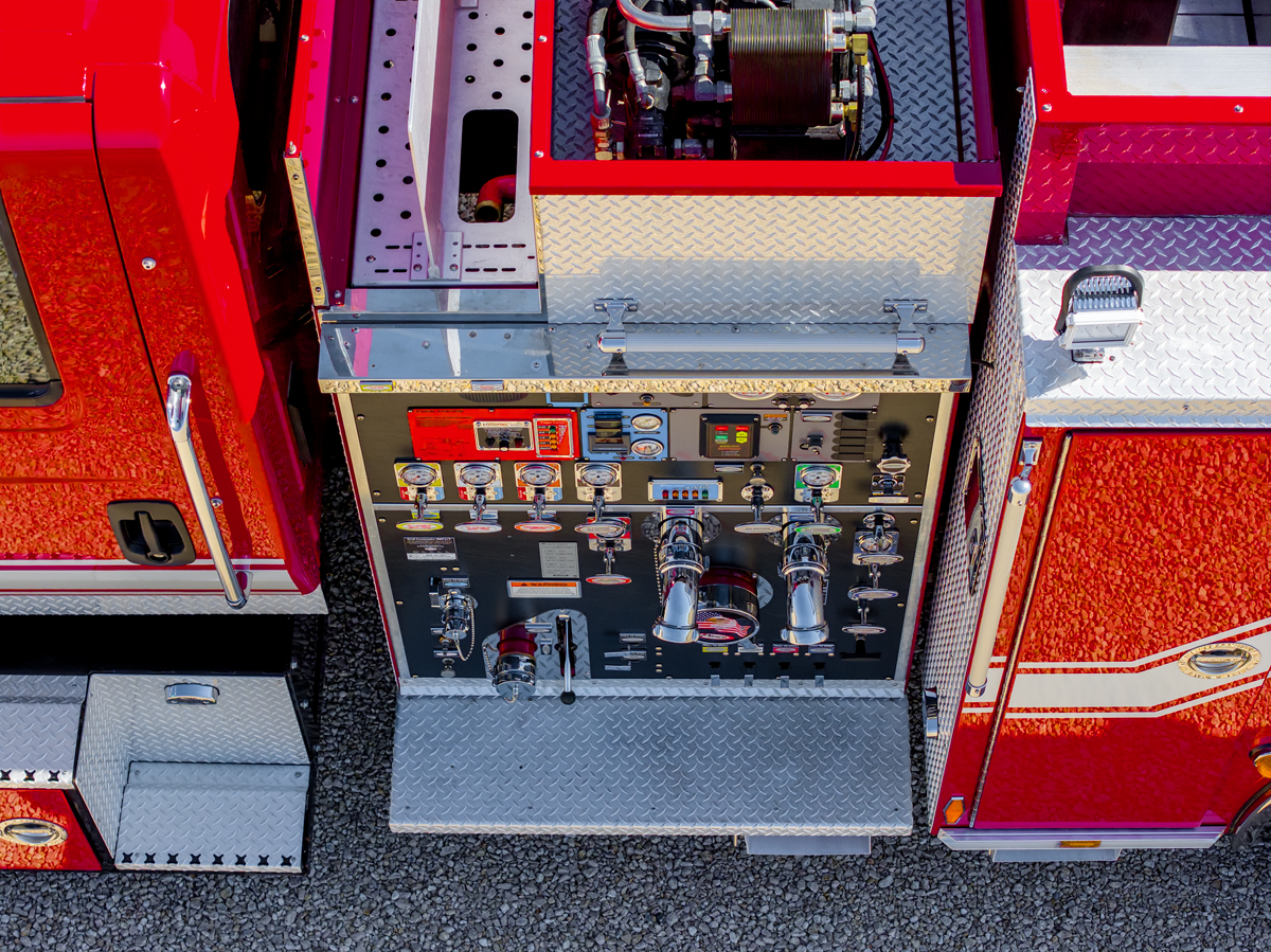 Pierce Contender 2010 - Image 90